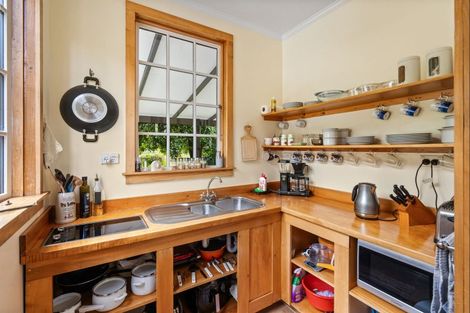 Photo of property in 5849 Christchurch Akaroa Road, Duvauchelle, Akaroa, 7582