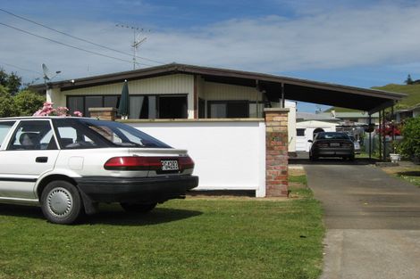Photo of property in 114 Coronation Road, Mangere Bridge, Auckland, 2022