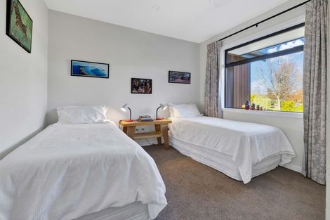 Photo of property in 1 Orchard Lane, Amberley, 7410