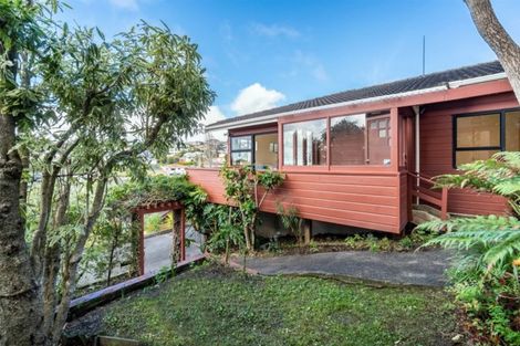 Photo of property in 2/41 Greenvalley Rise, Glenfield, Auckland, 0629