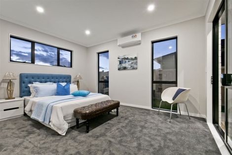 Photo of property in 7 Len Ireland Drive, Kumeu, 0810