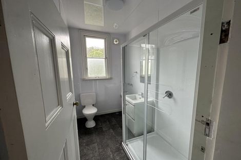 Photo of property in 180-182 Ohiro Road, Brooklyn, Wellington, 6021