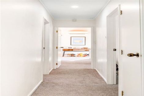 Photo of property in 1/25 Neil Avenue, Te Atatu Peninsula, Auckland, 0610