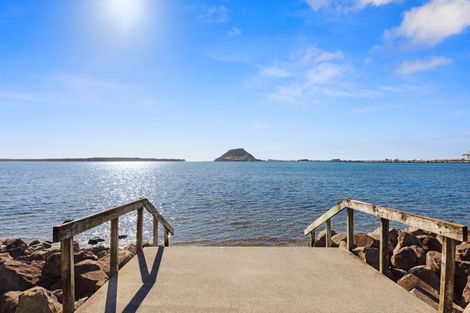 Photo of property in 142 Ngatai Road, Otumoetai, Tauranga, 3110