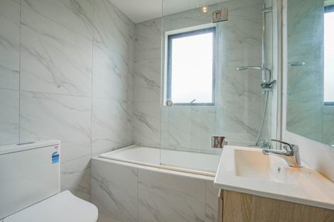 Photo of property in 32b Poruru Close, Papakura, 2110