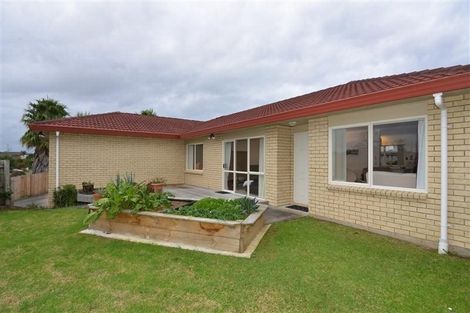 Photo of property in 3a Alderbury Way, Henderson, Auckland, 0612
