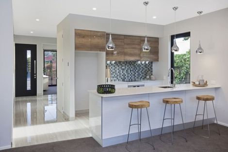 Photo of property in 32a Hewitts Road, Merivale, Christchurch, 8014