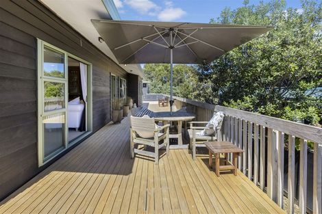 Photo of property in 1315 Whangaparaoa Road, Army Bay, Whangaparaoa, 0930