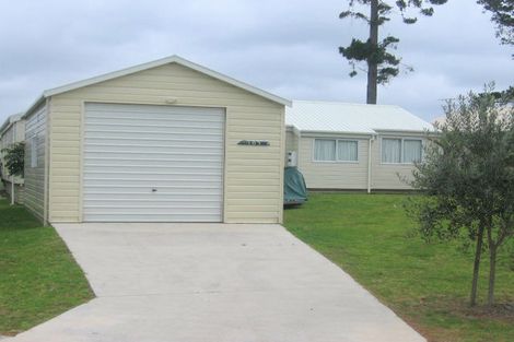 Photo of property in 107 Corokia Place, Matarangi, Whitianga, 3592