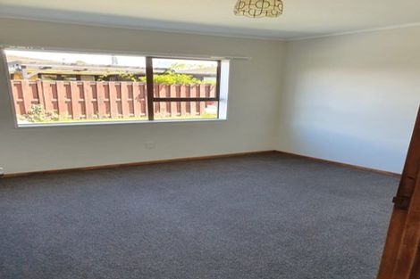 Photo of property in 1/30 Vivian Wilson Drive, Eastern Beach, Auckland, 2012