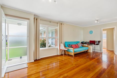 Photo of property in 19 Ellen Street, Manurewa East, Auckland, 2102