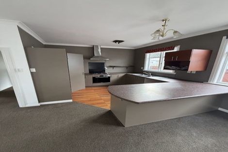 Photo of property in 22 Riddlers Crescent, Petone, Lower Hutt, 5012