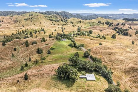 Photo of property in 2582 Okau Road, Ahititi, Stratford, 4397