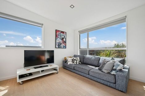 Photo of property in 14 Beachview Grove, Peka Peka, Waikanae, 5391