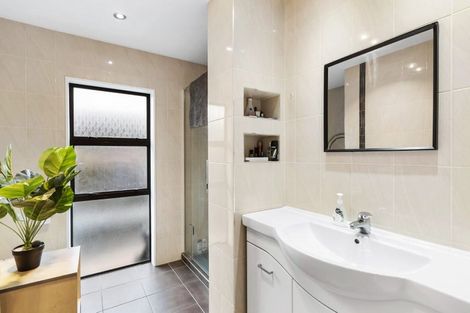 Photo of property in 15 Freelance Terrace, Pahurehure, Papakura, 2113