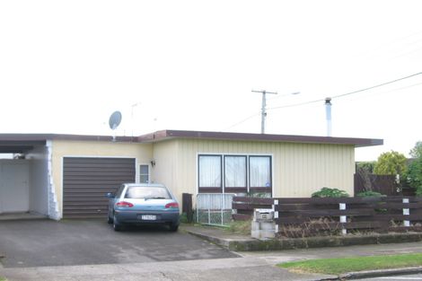 Photo of property in 33 Cranby Crescent, Onekawa, Napier, 4110