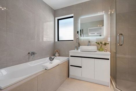 Photo of property in 25 Tannaghmore Drive, Flat Bush, Auckland, 2019