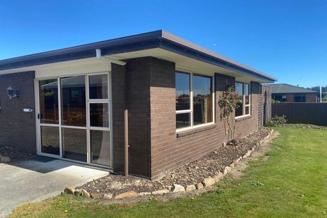 Photo of property in 63 Arthur Street, Winton, 9720