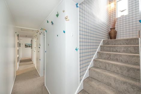 Photo of property in 19 Cross Street, Castlecliff, Whanganui, 4501