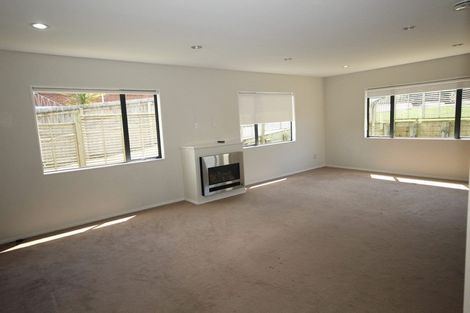 Photo of property in 21a Dallinghoe Crescent, Milford, Auckland, 0620