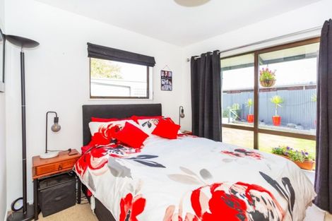 Photo of property in 2/32 Torrens Road, Hillmorton, Christchurch, 8024