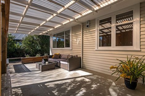 Photo of property in 12 Snowdon Avenue, Terrace End, Palmerston North, 4410