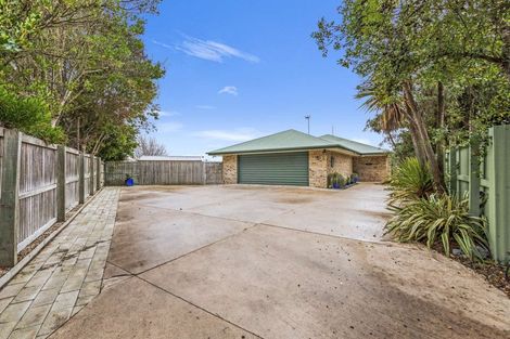 Photo of property in 34 Kiwi Avenue, Waikuku Beach, 7473