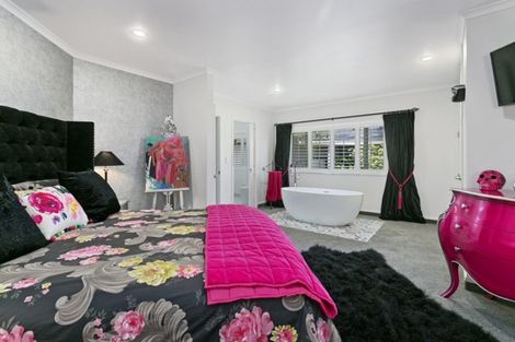 Photo of property in 53 Chesham Avenue, Waipahihi, Taupo, 3330