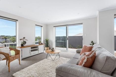 Photo of property in 5 Albatross Lane, Welcome Bay, Tauranga, 3112