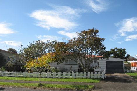 Photo of property in 51 Megan Avenue, Pakuranga Heights, Auckland, 2010