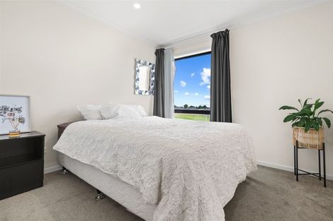 Photo of property in 6 Fermi Lane, Papakura, 2110