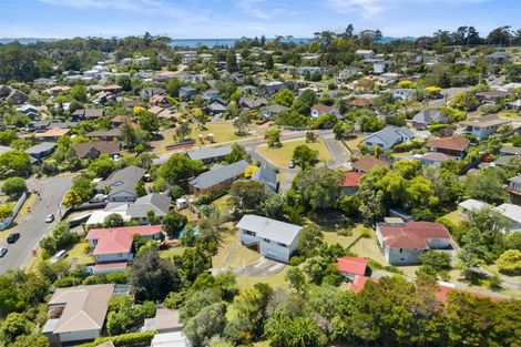 Photo of property in 37 Linwood Avenue, Forrest Hill, Auckland, 0620