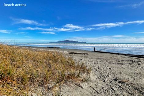 Photo of property in 14 Beachview Grove, Peka Peka, Waikanae, 5391