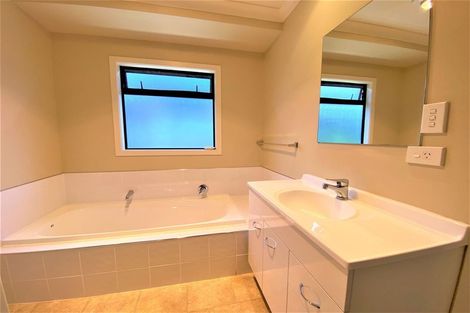 Photo of property in 295 Raeburne Street, Te Awamutu, 3800