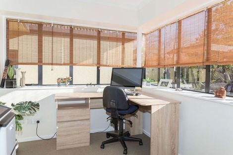 Photo of property in 97 Adelaide Road, Dannevirke, 4930