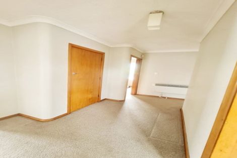 Photo of property in 2a Sutherland Avenue, Silverstream, Upper Hutt, 5019