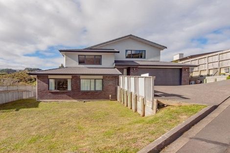 Photo of property in 20 Wantwood Grove, Churton Park, Wellington, 6037