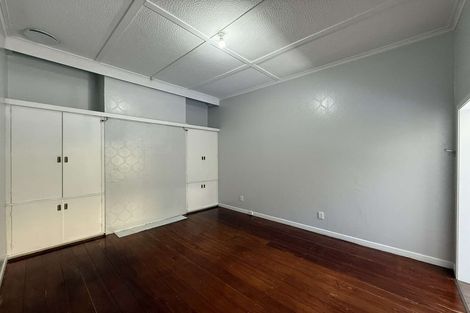 Photo of property in 61 Rolleston Street, Mount Cook, Wellington, 6021