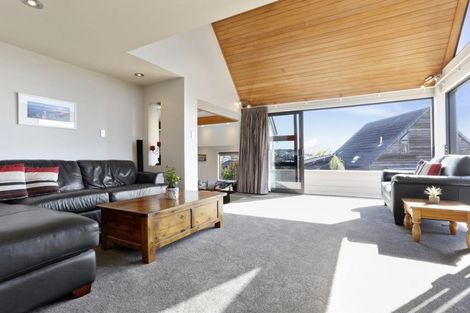 Photo of property in 1/36 Rothesay Bay Road, Rothesay Bay, Auckland, 0630