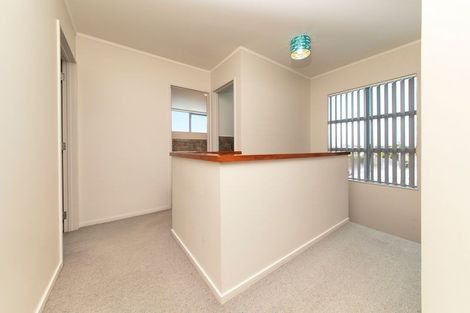 Photo of property in 2/30 Mountain Road, Mangere Bridge, Auckland, 2022