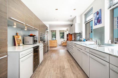 Photo of property in 12/95 Molesworth Street, Thorndon, Wellington, 6011