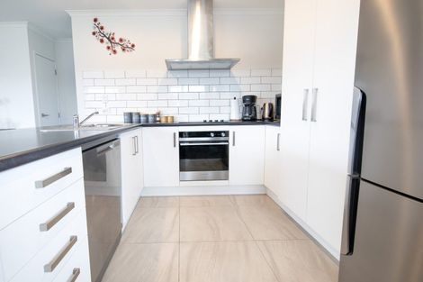 Photo of property in 21 Hurunui Drive, Te Awa, Napier, 4110