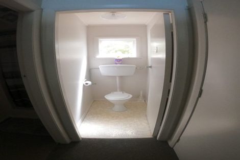 Photo of property in 32 Highbury Road, Highbury, Wellington, 6012