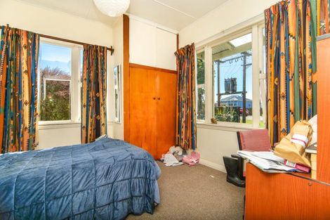 Photo of property in 128 Queen Street, Westport, 7825