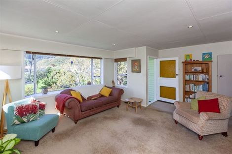 Photo of property in 103 Tilley Road, Paekakariki, 5034