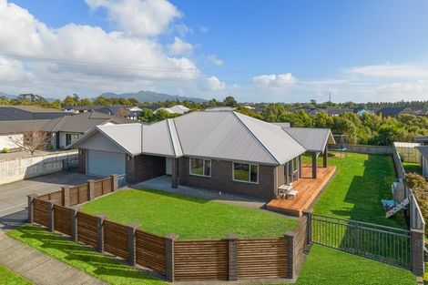 Photo of property in 7 Settlers Close, Whalers Gate, New Plymouth, 4310