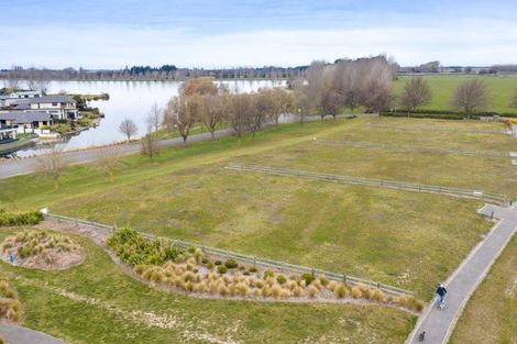 Photo of property in 8 Village Green Drive, Huntingdon, 7774