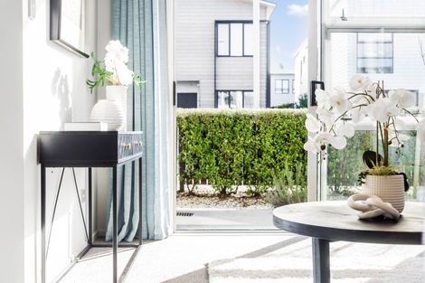 Photo of property in 13 Sacred Kingfisher Road, Hobsonville, Auckland, 0616