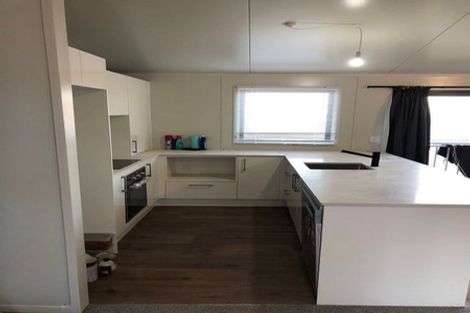 Photo of property in 104a Te Pene Avenue, Titahi Bay, Porirua, 5022