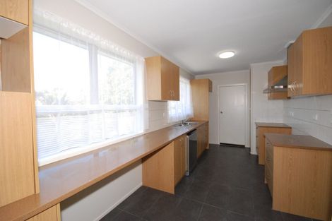 Photo of property in 58 Sunnyside Road, Sunnyvale, Auckland, 0612